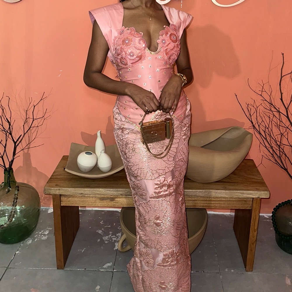 Elegant Pink Lace Dress